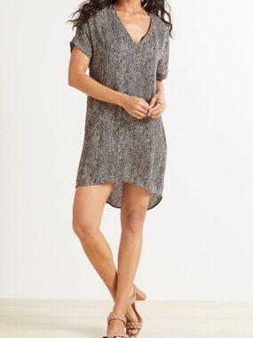 Evereve- Peyton Jensen Black and White Animal Print Dress